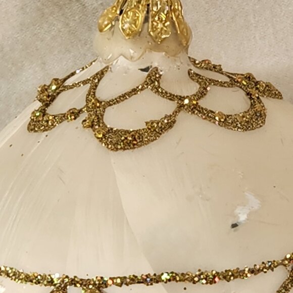 Faberge Inspired Handmade Glass Egg Ornament White Gold Glitter Reflective Embel - Picture 5 of 11